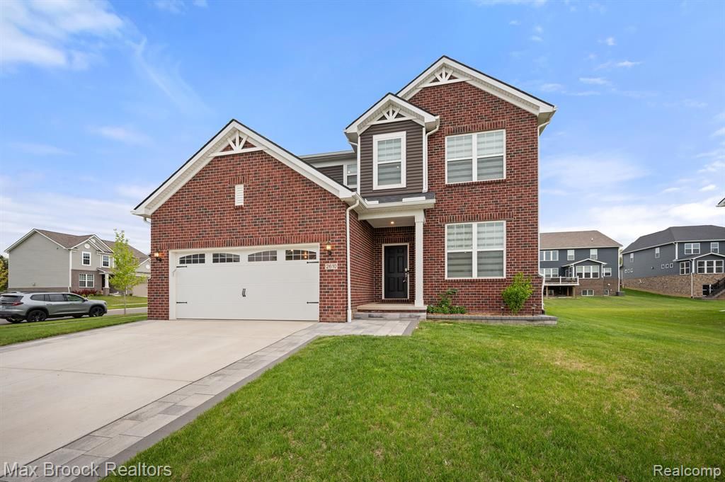2610 Ironton Drive, Commerce Twp, MI 48382