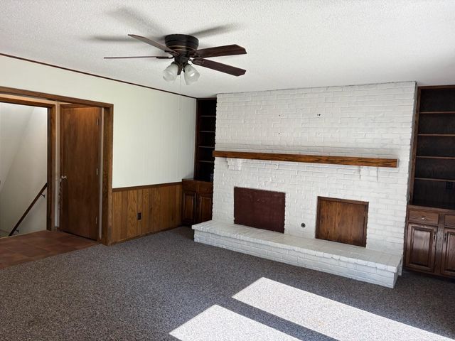 3909 75th Street, Urbandale, IA 50322