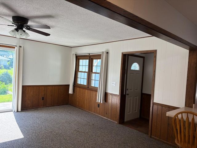 3909 75th Street, Urbandale, IA 50322