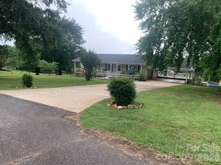 189 VALET Court, Forest City, NC 28043
