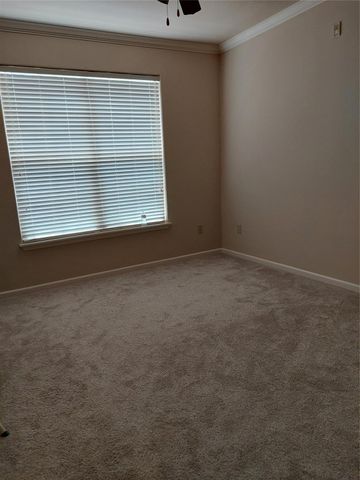 1711 Old Spanish Trail 107, Houston, TX 77054
