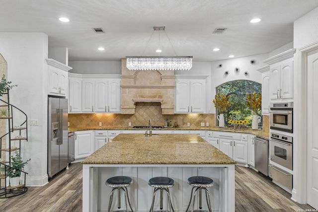 10 Kings Tower, San Antonio, TX 78257