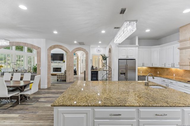 10 Kings Tower, San Antonio, TX 78257
