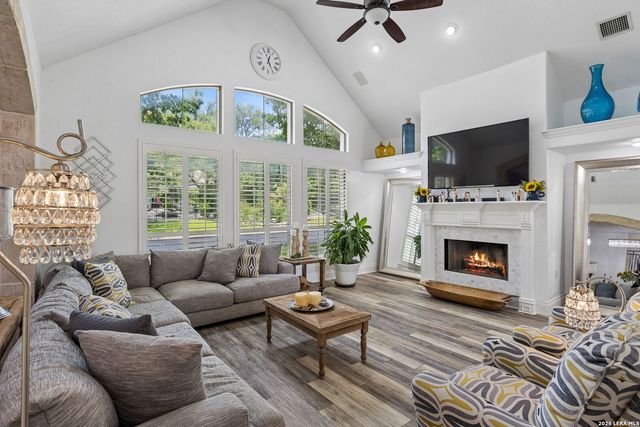 10 Kings Tower, San Antonio, TX 78257