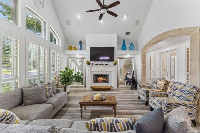 10 Kings Tower, San Antonio, TX 78257