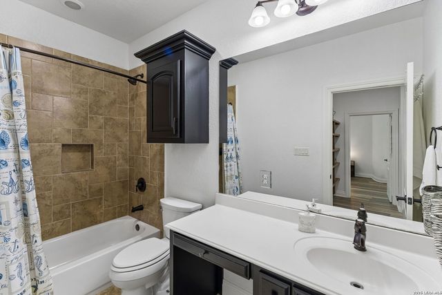 10 Kings Tower, San Antonio, TX 78257