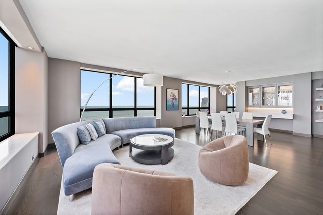 180 E PEARSON Street 6003, Chicago, IL 60611