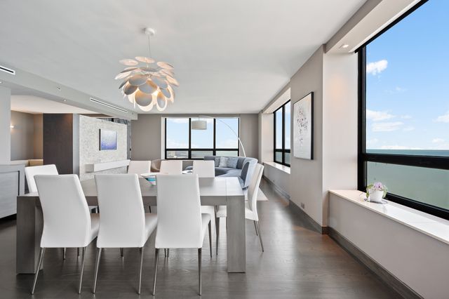 180 E PEARSON Street 6003, Chicago, IL 60611