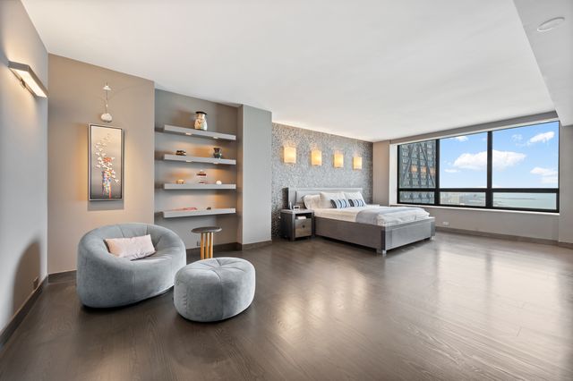 180 E PEARSON Street 6003, Chicago, IL 60611