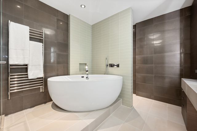 180 E PEARSON Street 6003, Chicago, IL 60611