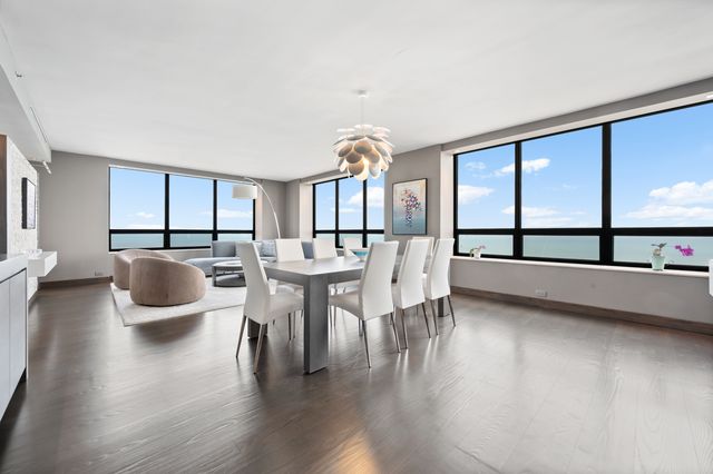 180 E PEARSON Street 6003, Chicago, IL 60611