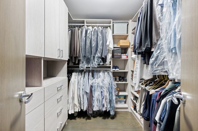 180 E PEARSON Street 6003, Chicago, IL 60611