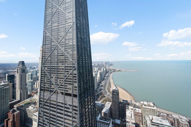 180 E PEARSON Street 6003, Chicago, IL 60611