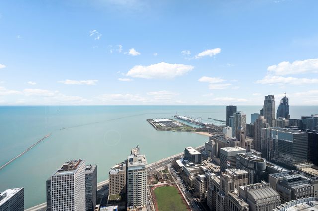 180 E PEARSON Street 6003, Chicago, IL 60611