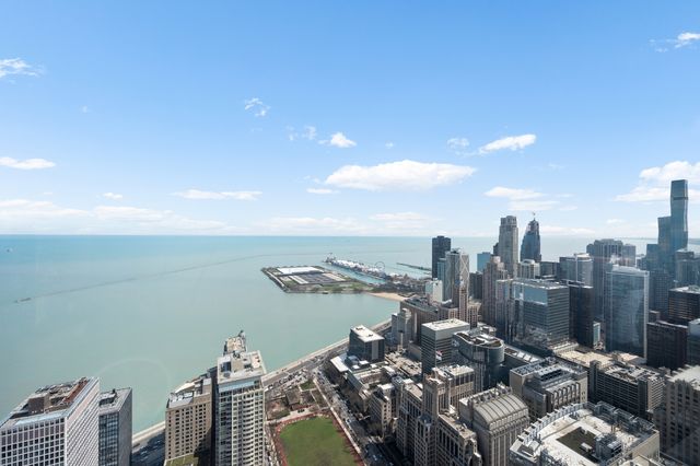 180 E PEARSON Street 6003, Chicago, IL 60611