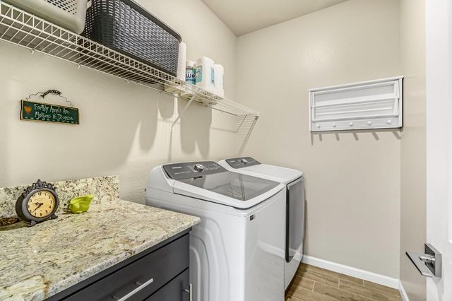 994 Groveland Avenue W, Madera, CA 93636