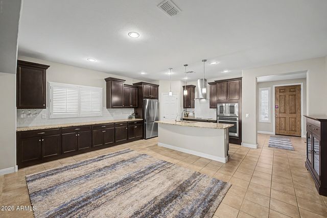 10748 W LARIAT Lane, Peoria, AZ 85383