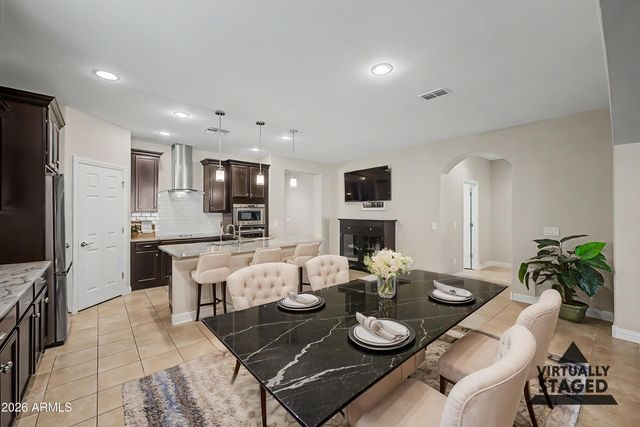 10748 W LARIAT Lane, Peoria, AZ 85383