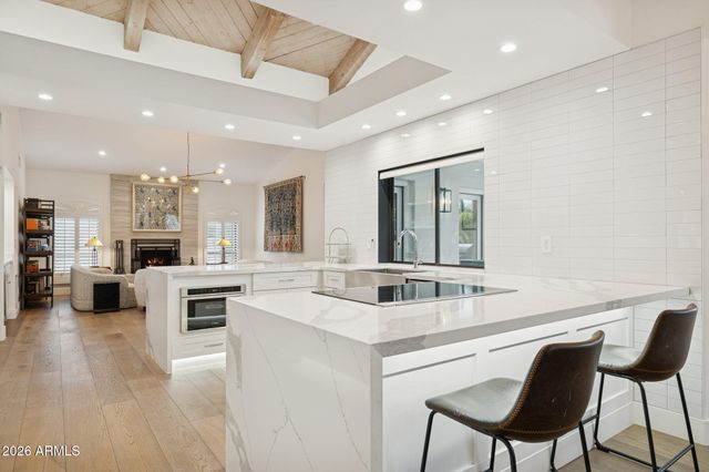 10636 E DESERT COVE Avenue, Scottsdale, AZ 85259