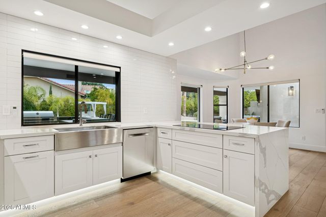 10636 E DESERT COVE Avenue, Scottsdale, AZ 85259