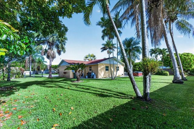28223 SW 158th Court, Homestead, FL 33033