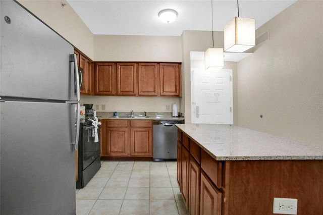 12539 FLORIDAYS RESORT DRIVE 203D, Orlando, FL 32821