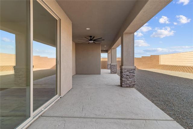 2033 Mesa Amarilla Place, Fort Mohave, AZ 86426