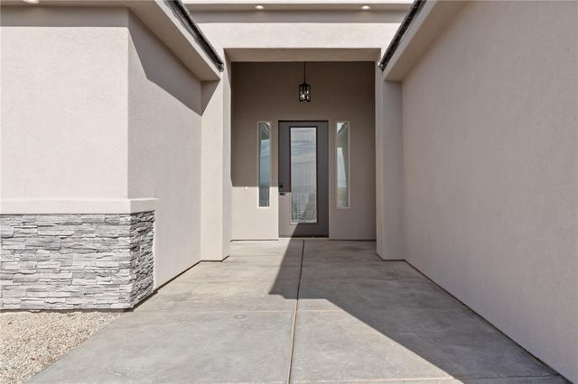 2033 Mesa Amarilla Place, Fort Mohave, AZ 86426