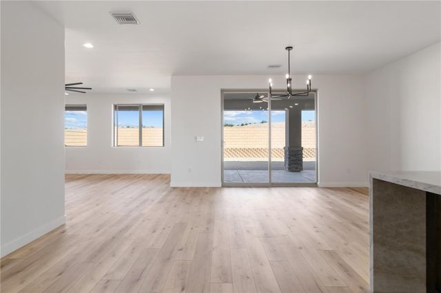 2033 Mesa Amarilla Place, Fort Mohave, AZ 86426