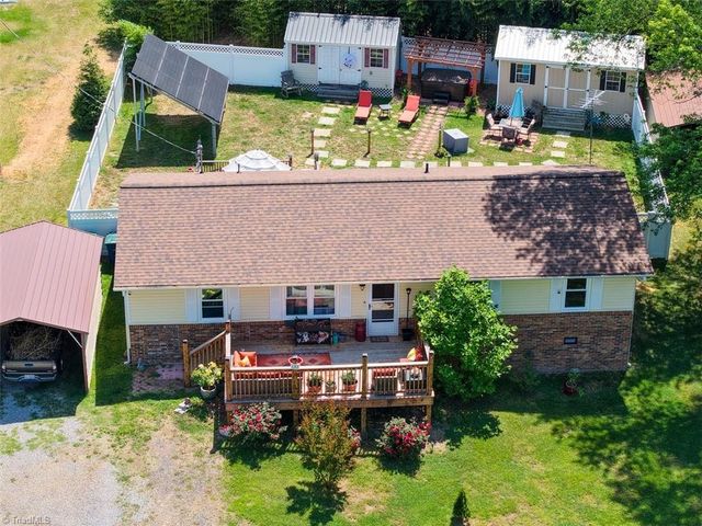 157 Center Court, Eden, NC 27288