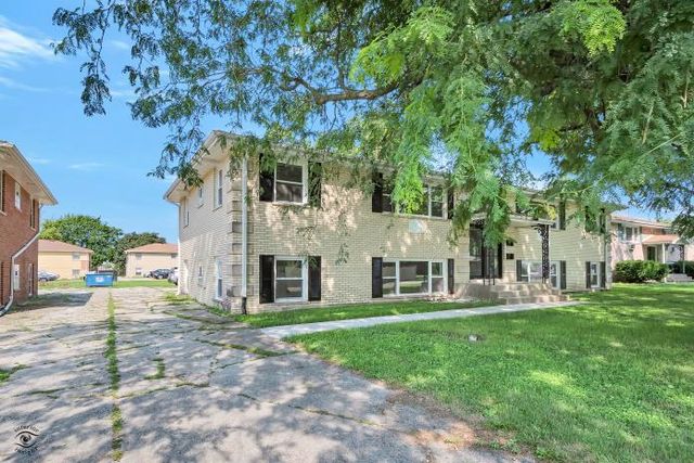 241 S Small Avenue 2N, Kankakee, IL 60901