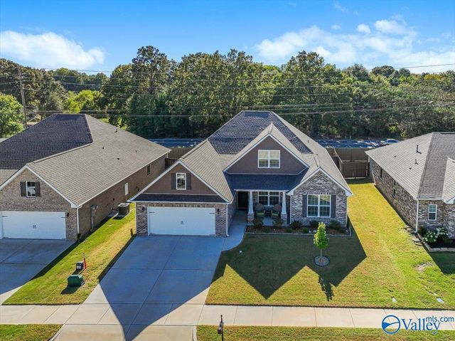 2116 Brandon Drive NE, Cullman, AL 35058