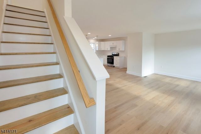 5 Cooks Rd, Denville Twp., NJ 07834