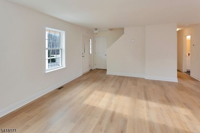 5 Cooks Rd, Denville Twp., NJ 07834