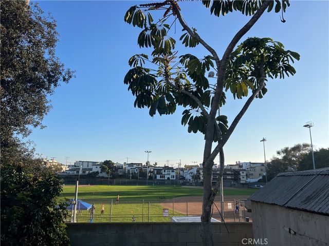 500 11th Street, Hermosa Beach, CA 90254