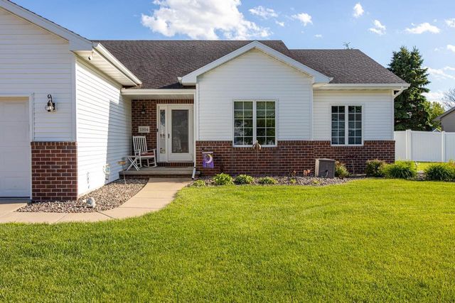 1304 WHITETAIL DRIVE, Neenah, WI 54956