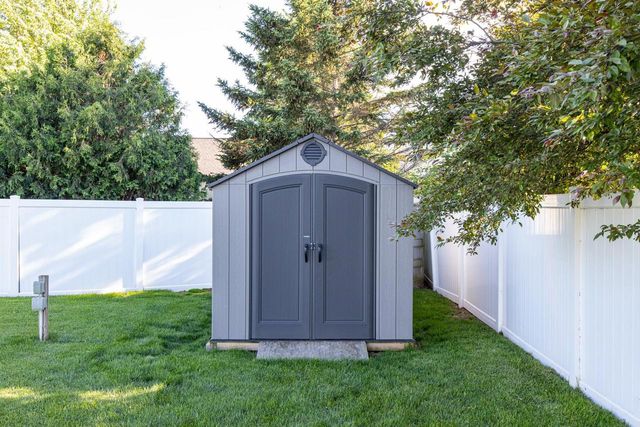 1304 WHITETAIL DRIVE, Neenah, WI 54956
