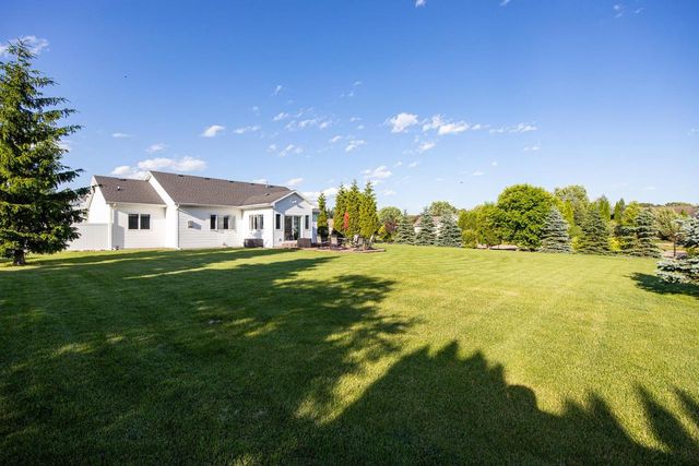 1304 WHITETAIL DRIVE, Neenah, WI 54956