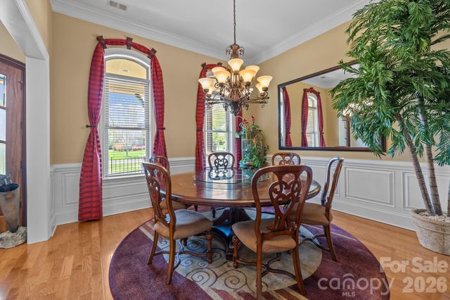 13249 Belle Grove Manor Lane, Matthews, NC 28105