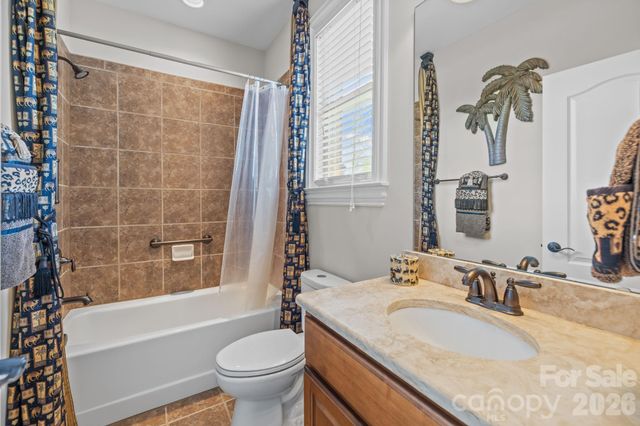 13249 Belle Grove Manor Lane, Matthews, NC 28105