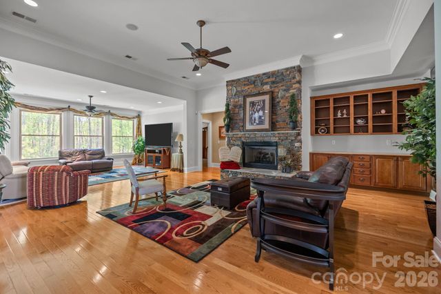 13249 Belle Grove Manor Lane, Matthews, NC 28105