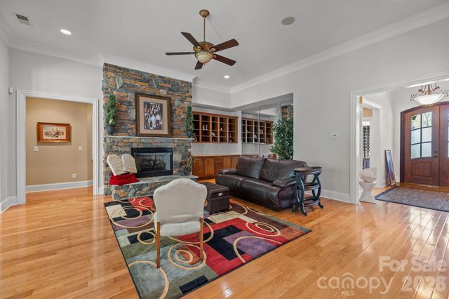 13249 Belle Grove Manor Lane, Matthews, NC 28105