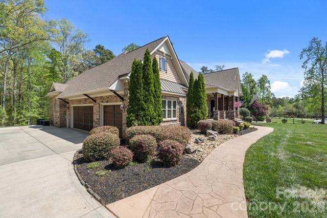 13249 Belle Grove Manor Lane, Matthews, NC 28105