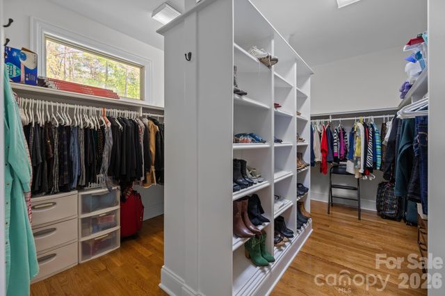 13249 Belle Grove Manor Lane, Matthews, NC 28105