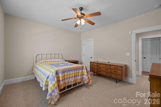 13249 Belle Grove Manor Lane, Matthews, NC 28105