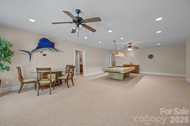 13249 Belle Grove Manor Lane, Matthews, NC 28105