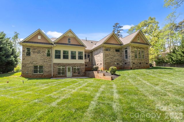 13249 Belle Grove Manor Lane, Matthews, NC 28105