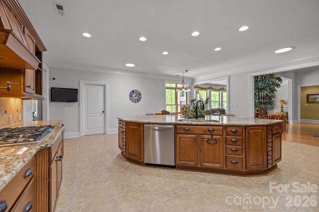 13249 Belle Grove Manor Lane, Matthews, NC 28105