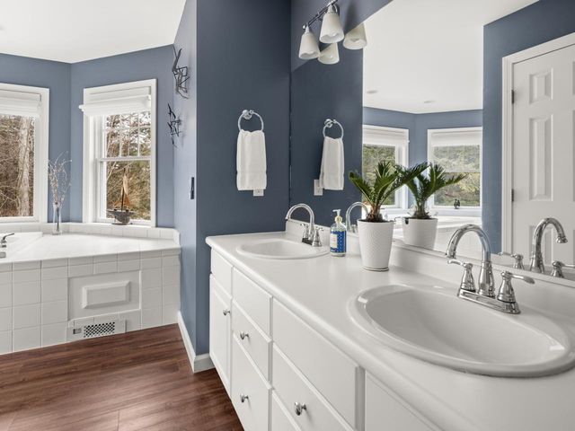 235 Winter Haven Road, Shelburne, VT 05482