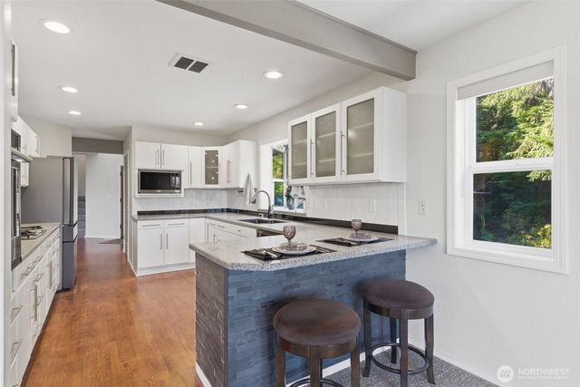 2155 Lost Creek Lane NW, Bremerton, WA 98312